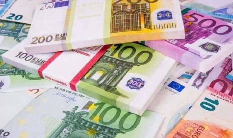 بكم سعر اليورو اليوم السوق السوداء الخميس 2 نوفمبر 2023 “بيع وشراء” أمام الجنيه المصري