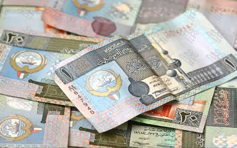 ارتفاع سعر الدينار الكويتي في السوق السوداء مقابل الجنيه المصرى بتاريخ ١٣ نوفمبر