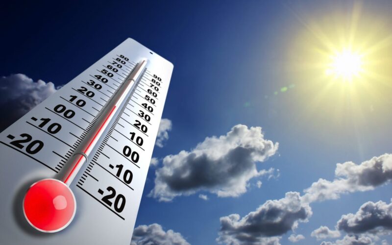 “انزل تحت البطانية دفي نفسك” الطقس اليوم وغداً في مصر وفق بيان الارصاد الجوية