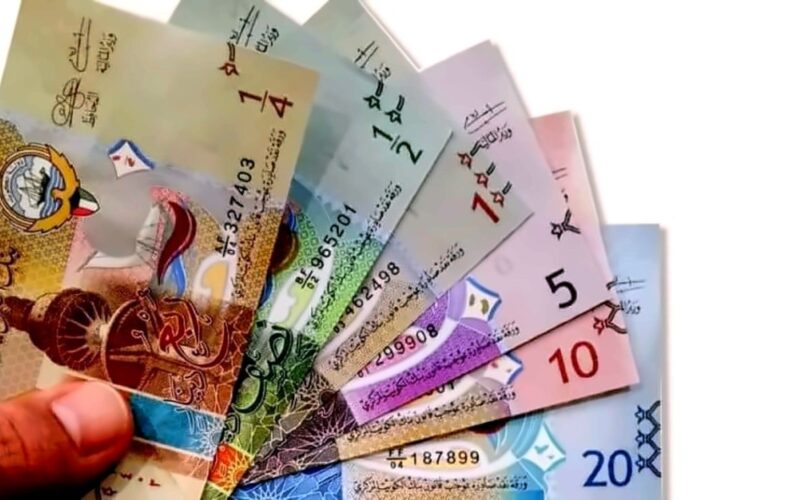 1000 دينار كويتي كم يساوي ريال سعودي؟.. تعرف على اسعار العملات اليوم في السعودية