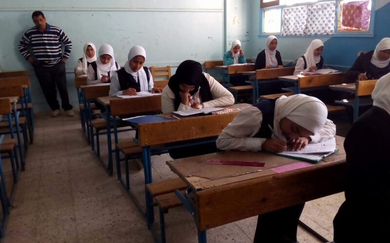 وزارة التربية والتعليم تُعلن موعد امتحانات الصف الثالث الاعدادي 2024 الترم الأول في جميع المحافظات