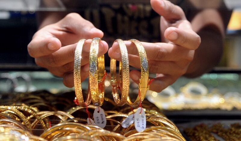 بكم سعر جرام الذهب عيار 21 سعر الذهب اليوم الاربعاء 6 ديسمبر 2023 في كل محلات الصاغة المصرية