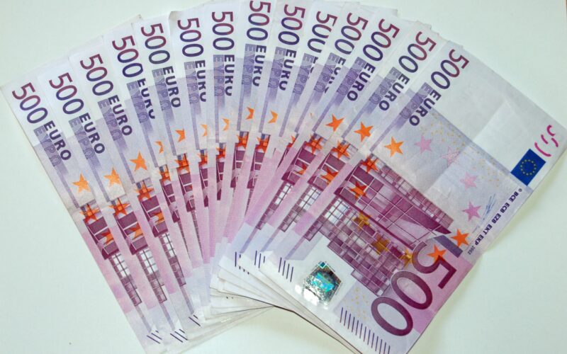 تعرف علي سعر 1000 يورو كم جنيه مصري في السوق السوداء اليوم بتاريخ 20 ديسمبر 2023