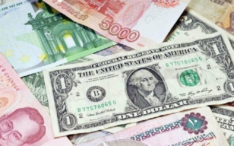 اسعار العملات اليوم في السوق السوداء السبت 30 ديسمبر 2023 امام الجنيه المصري