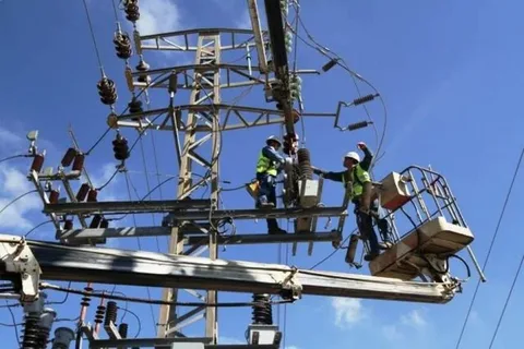“ازمة الكهربا مطولة شوية” قطع الكهرباء في مصر ساعتين  بداية من العام الجديد 2024 واسباب انقطاع الكهرباء في مصر