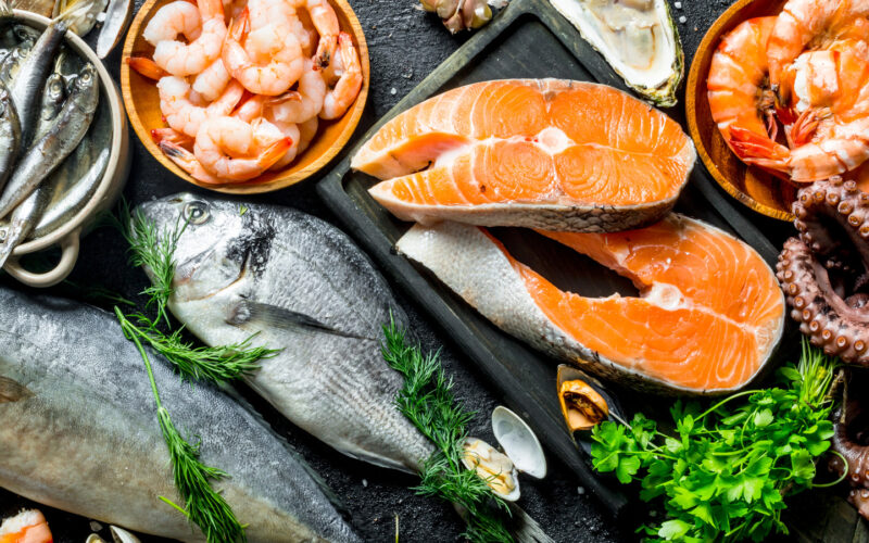 “سمك البحر” اسعار السمك اليوم الإثنين 25 ديسمبر 2023 للمستهلك في سوق العبور