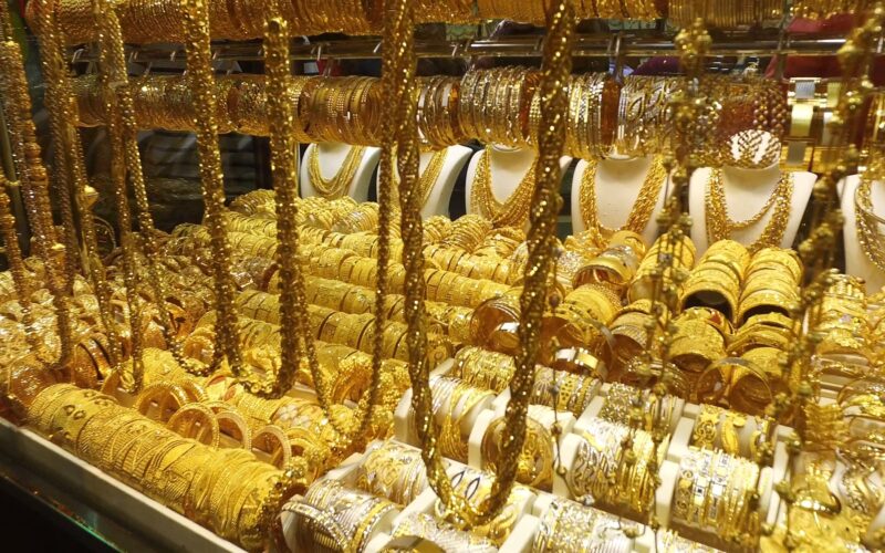 كم سعر الذهب اليوم عيار 21 الآن الاثنين 4 ديسمبر 2023 في مصر بجميع محلات الصاغة