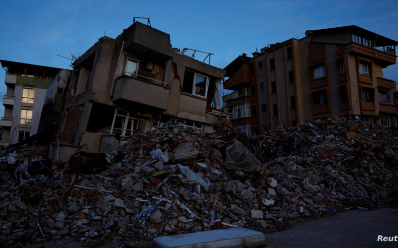 مركز رصد الزلازل الأوروبي : ‎زلزال تركيا بقوة 5.1 درجات يضرب جنوب كاراباغلار وشمال غرب كوساداسي