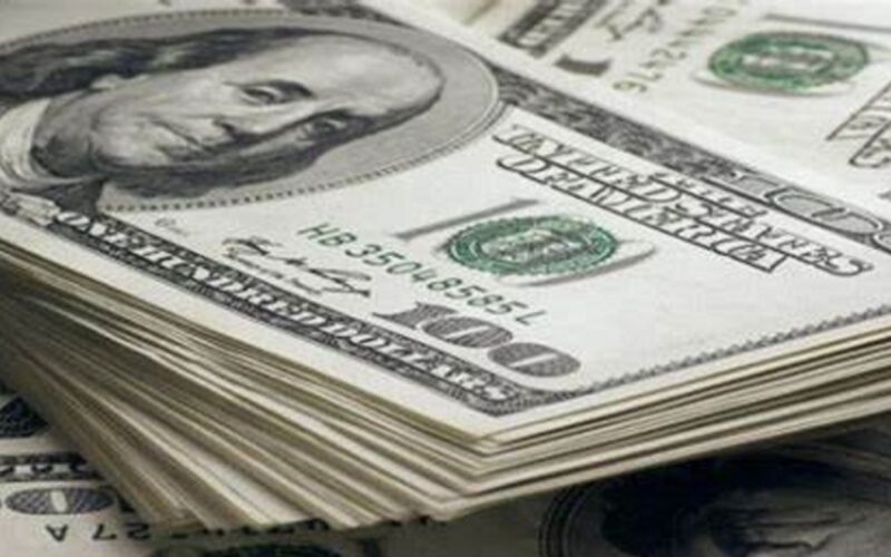 “الدولار طار للسما” أعلى سعر للدولار اليوم في السوق السوداء والبنوك المصرية بتاريخ 2 يناير 2023 في منتصف التعاملات