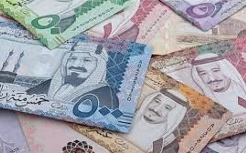 سعر الدينار الكويتي في السوق السوداء تحديث يومي بتاريخ 7 يناير 2024 وفي البنوك