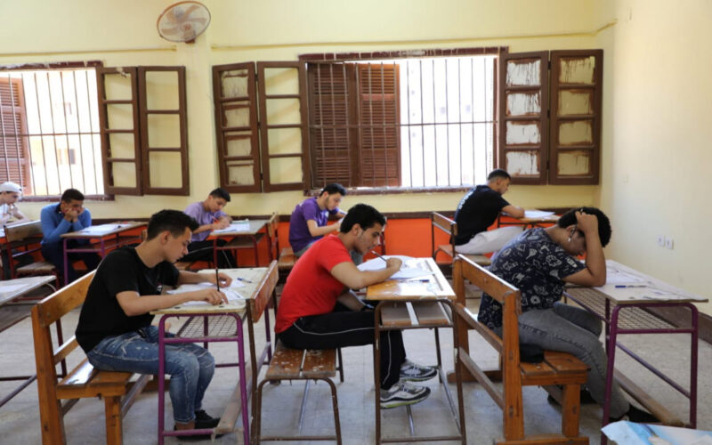 رسميًا التعليم تُعلن: موعد امتحانات الثانويه العامه 2024 علمي وأدبي في مصر