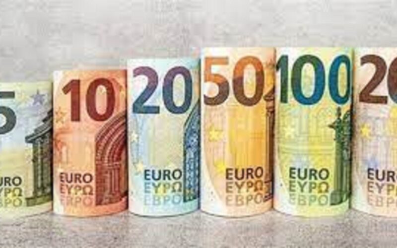 اليورو بكام؟ سعر اليورو مقابل الجنيه المصري بالسوق السوداء اليوم الاثنين 15 يناير 2024 وفي البنوك المصرية