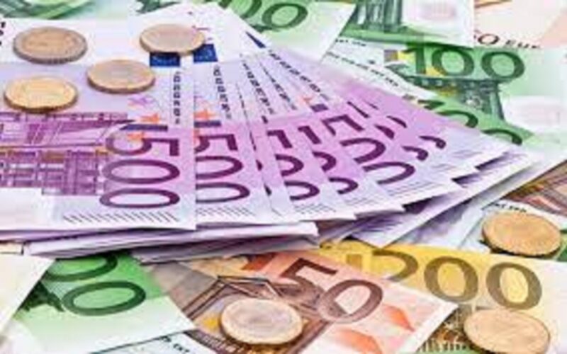 سعر اليورو اليوم في السوق السوداء الاثنين 1 يناير 2024 امام الجنيه المصري