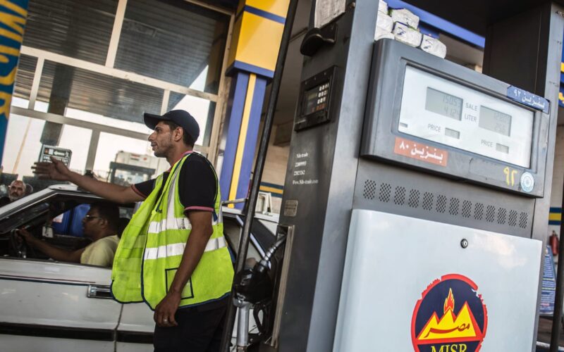 “البنزين غلي” جدول زيادة أسعار البنزين في مصر 2024 بعد الاجتماع الاخير للجنة التسعير التلقائي للمواد البترولية