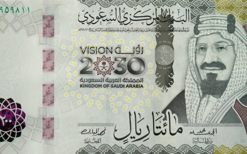 “السعودي نار” سعر الريال السعودي مقابل الجنيه المصري في السوق السوداء والبنوك الاربعاء 24 يناير 2024