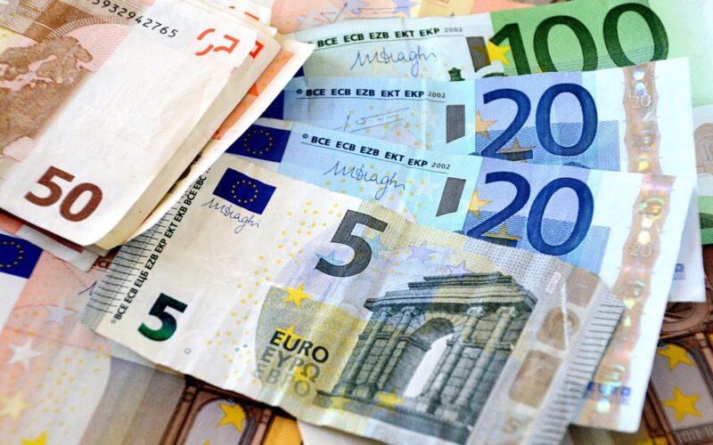 تحديث لحظي: سعر اليورو مقابل الجنيه المصري في السوق السوداء اليوم الاحد 28 يناير 2024