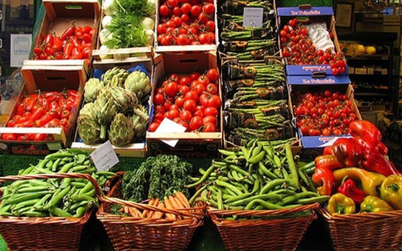 “سوق الخضار” أسعار الخضروات والفاكهة بمصر اليوم الثلاثاء 20 فبراير 2024 في سوق العبور
