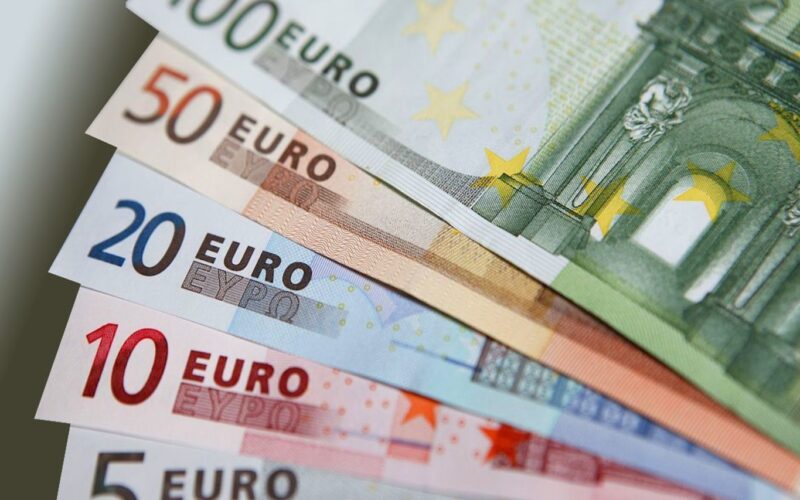 “اليورو رايح على فين” سعر اليورو في مصر بالسوق السوداء اليوم الاثنين 12 فبراير 2024 وفي البنوك المصرية