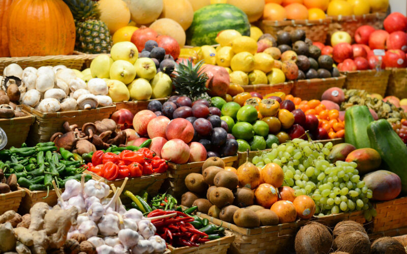 أسعار الخضروات والفاكهة بمصر اليوم الأحد 18/2/2024 في جميع الأسواق المحلية