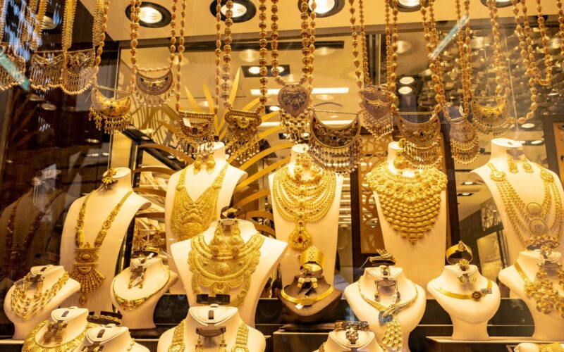 هبوط في أسعار الذهب اليوم في مصر عيار 21 بالمصنعية الثلاثاء 27 فبراير 2024 في محلات الصاغة