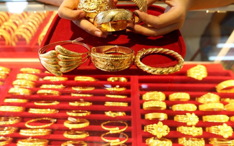 “يا أصفر شغلك” سعر الذهب في مصر الآن | سعر الذهب اليوم الاثنين 19 فبراير 2024 داخل محلات الصاغة