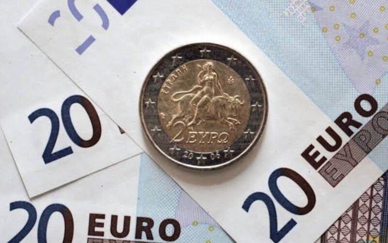 “تـراجع اليورو” سعر اليورو اليوم في السوق السوداء الاثنين 25 مارس 2024 في بداية التعاملات البنكية
