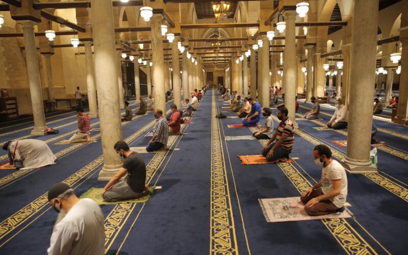 “بالساعات” موعد انتهاء صلاة التراويح في مصر رمضان 2024\1445 وفقاً لبيان دار الإفتاء المصرية