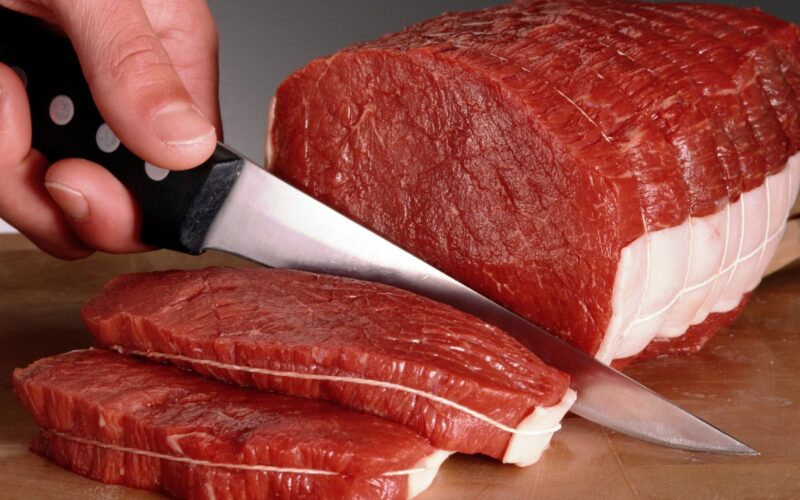 “البرازيلي و الكندوز” اسعار اللحوم اليوم الاربعاء 27 مارس 2024 في الاسواق ومنافذ وزارة الزراعة