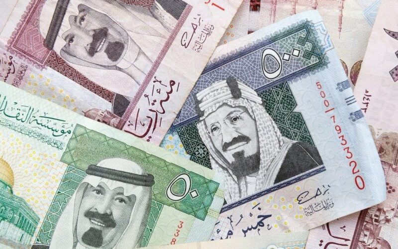 السعودي وصل لكام؟.. سعر الريال السعودي في السوق السوداء السبت 30/3/2024 وجميع البنوك