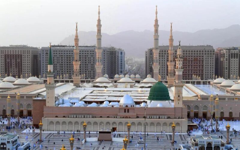 “كل التسليمات” جدول صلاة التراويح في المسجد النبوي 1445 في العشر الاواخر من شهر رمضان