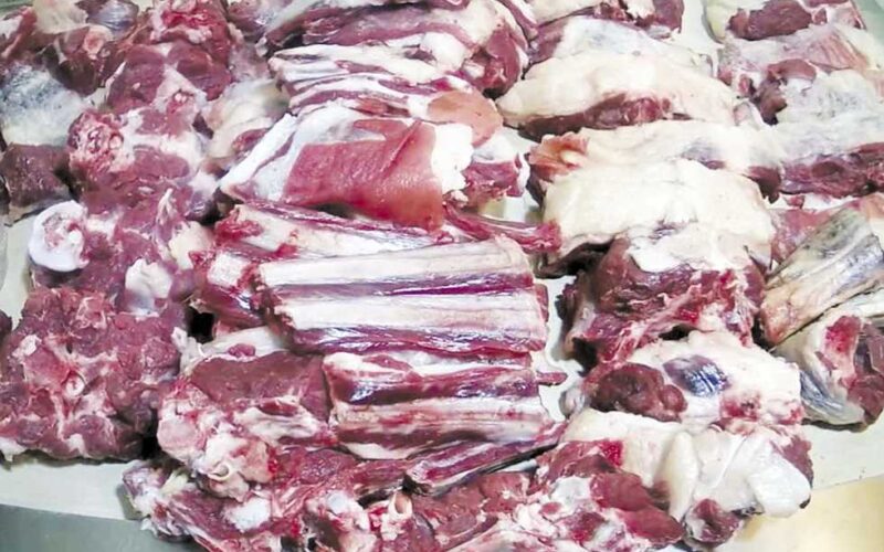 الكندوز وصلت كام؟  اسعار اللحوم اليوم الاثنين 4 مارس 2024 في محلات الجزارة
