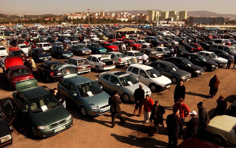 “بعد انتهاء الأوفر برايس” انخفاض أسعار السيارات في مصر 2024 بعد قرار تعويم الجنيه