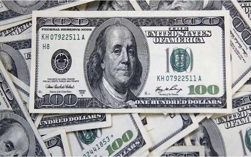 “الدولار يواصل النزيف” أعلى سعر للدولار اليوم في السوق السوداء والبنوك السبت 2 مارس 2024