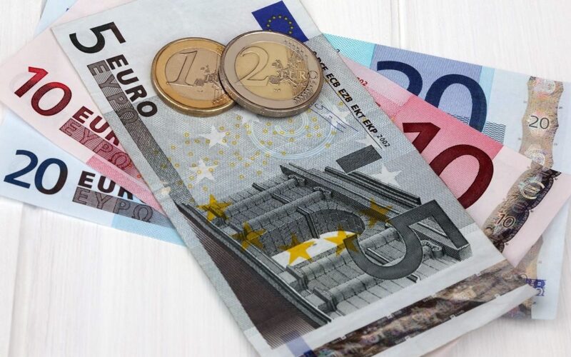 الاوروبي بكام النهارده؟.. سعر اليورو في السوق السوداء اليوم الخميس 21 مارس 2024 في منتصف التعاملات