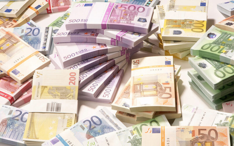“استقرار اليورو امام الجنيه” سعر اليورو اليوم الاثنين 18 مارس 2024 في مصر مع بداية التعاملات البنكية