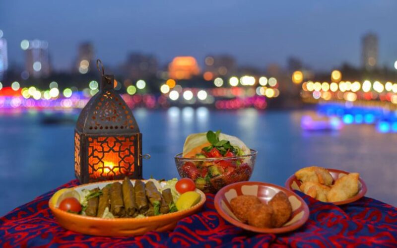 كفارة افطار رمضان 2024 .. دار الإفتاء توضٌح مقدار كفارة للغير قادرين علي الصيام لبعض الفئات
