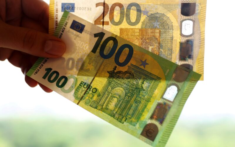 اليورو بكام النهاردة؟.. سعر اليورو في السوق السوداء اليوم الاحد 10 مارس 2024 في مصر وجميع البنوك
