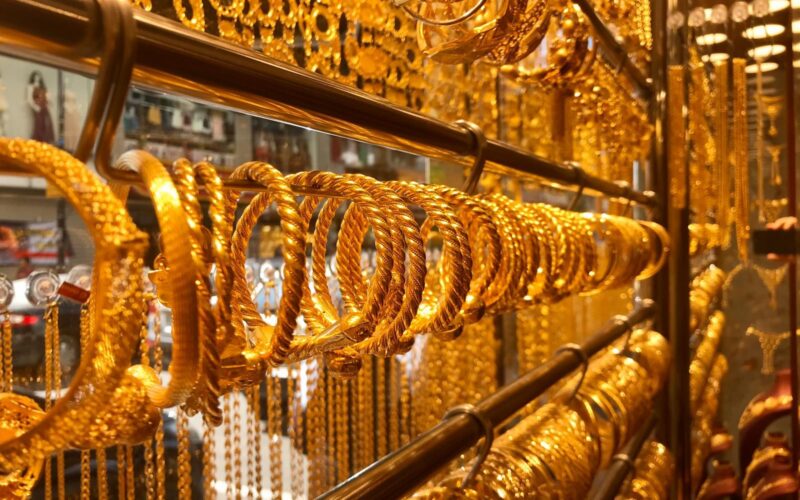 انخفاض سعر جرام الذهب عيار 21 سعر الذهب اليوم الأحد 24-3-2024 في مصر