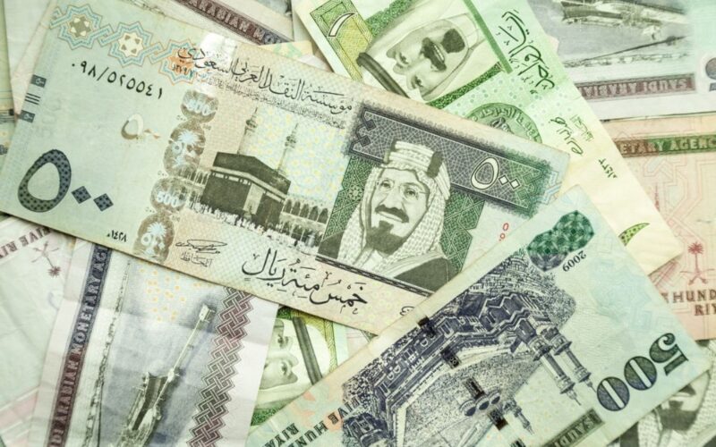 “بعد رفع اسعار الفائدة 6%” سعر الريال السعودي مقابل الجنيه المصري في البنوك والسوق السوداء