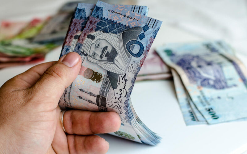 كم سعر الريال السعودي اليوم الاثنين 8 ابريل 2024 في البنوك العامله والسوق الموازي