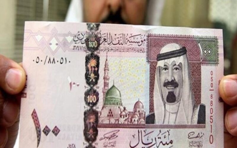 500 ريال سعودي كم جنيه مصري في السوق السوداء في منتصف تعاملات الاحد 7-4-2024 وبجميع البنوك