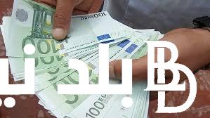 سعر صرف 100 يورو كم دينار جزائري في منتصف تعاملات الاربعاء 17-4-2024 بالسوق السوداء