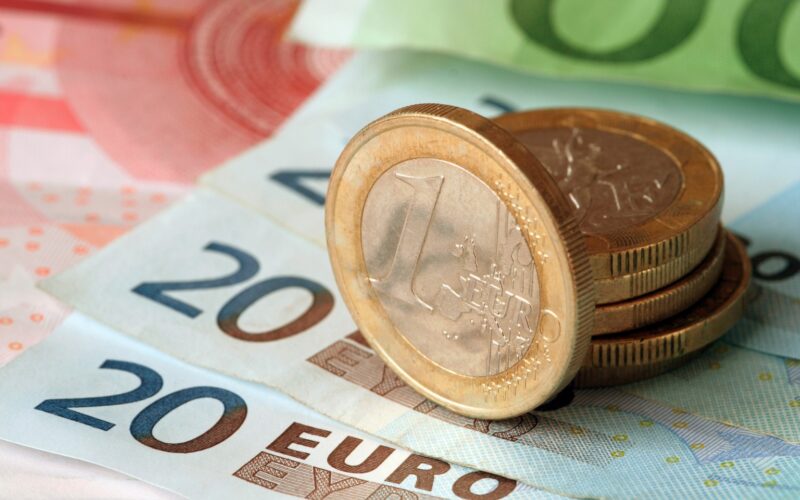 “pound vs euro” سعر اليورو اليوم في السوق السوداء الاربعاء 3-4-2024 بختام التعاملات في مصر