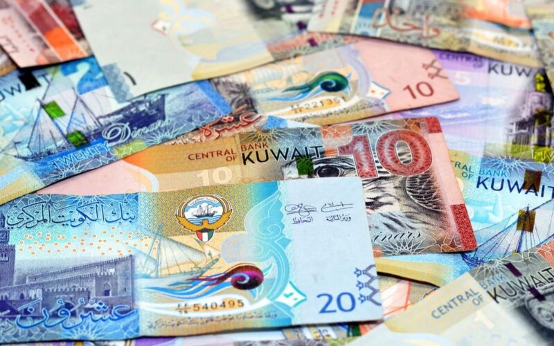 سعر الدينار الكويتي في السوق السوداء اليوم الخميس 23 مايو 2024 في مختلف البنوك المصرية