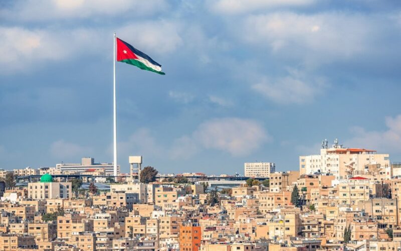 المالية توضح حقيقة زيادة رواتب المتقاعدين العسكريين 2024 الأردن | تعرف على موعد صرف مرتبات المتقاعدين في الاردن شهر مايو 2024