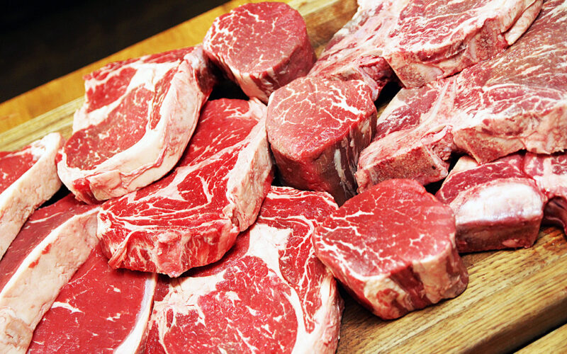 ننشر سعر كيلو اللحم البقري قائم اليوم الثلاثاء 7 مايو 2024 بجميع الأسواق المصرية للمستهلك