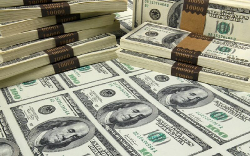 “الدولار وصل كام” اعلى سعر للدولار اليوم في السوق السوداء الخميس 13 يونيو 2024 مقابل الجنيه المصري