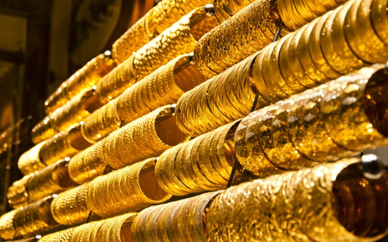 “يادوب تشتري الشبكة” ما هي أسعار الذهب اليوم في مصر عيار 21 بالمصنعية ببداية المعاملات الصباحية
