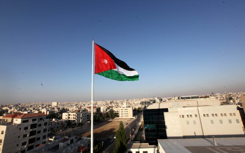 “إعرف الموعد” موعد نزول رواتب الجيش الأردني للموظفين والمتقاعدين هذا الشهر