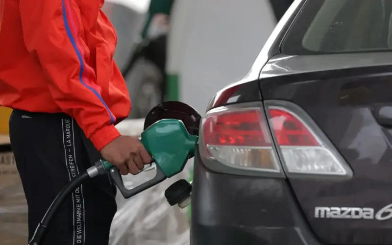 لجنة التسعير التلقائي توضح..  أسعار البنزين اليوم الأحد 2 يونيو 2024 في مصر